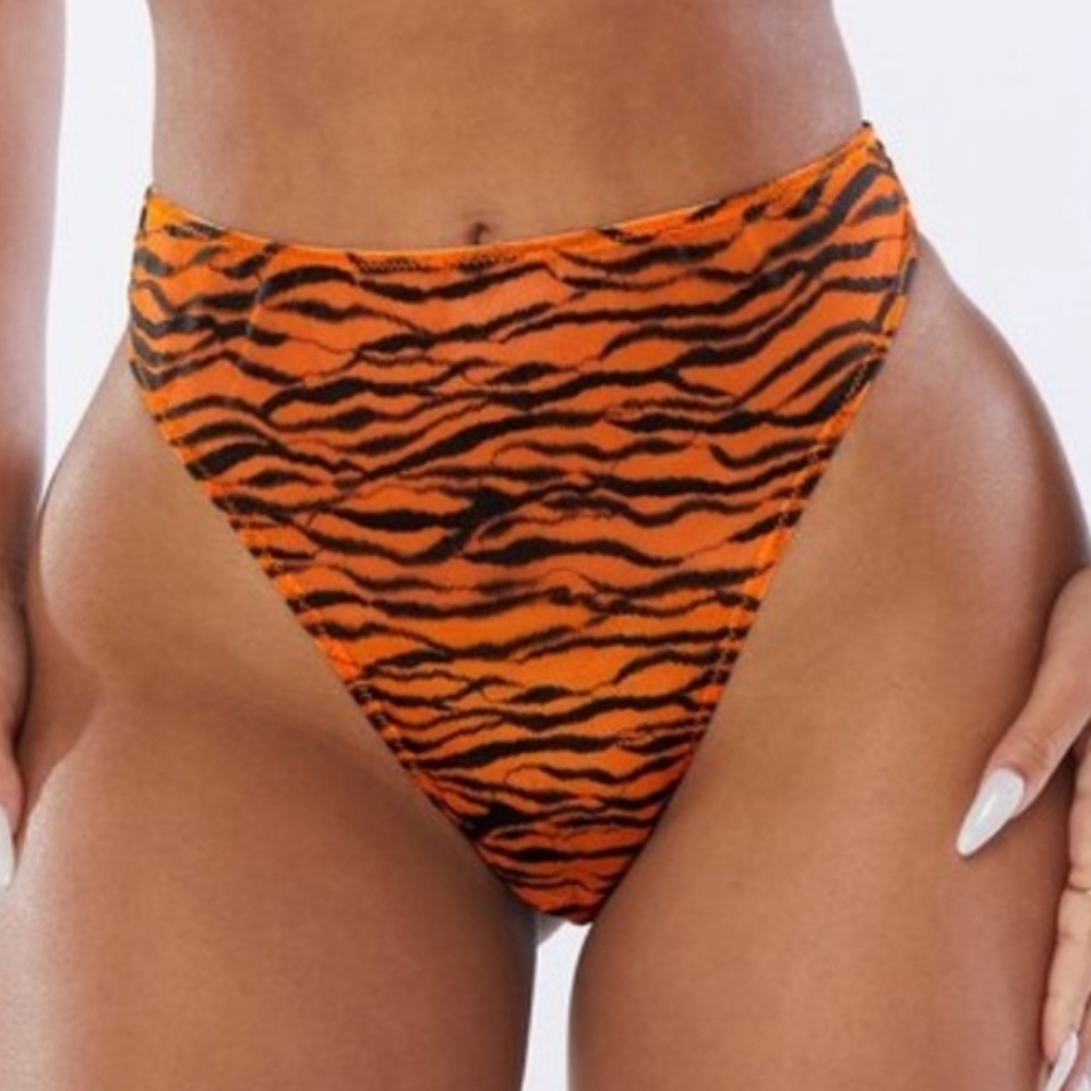 NWT Savage X Fenty Thong
